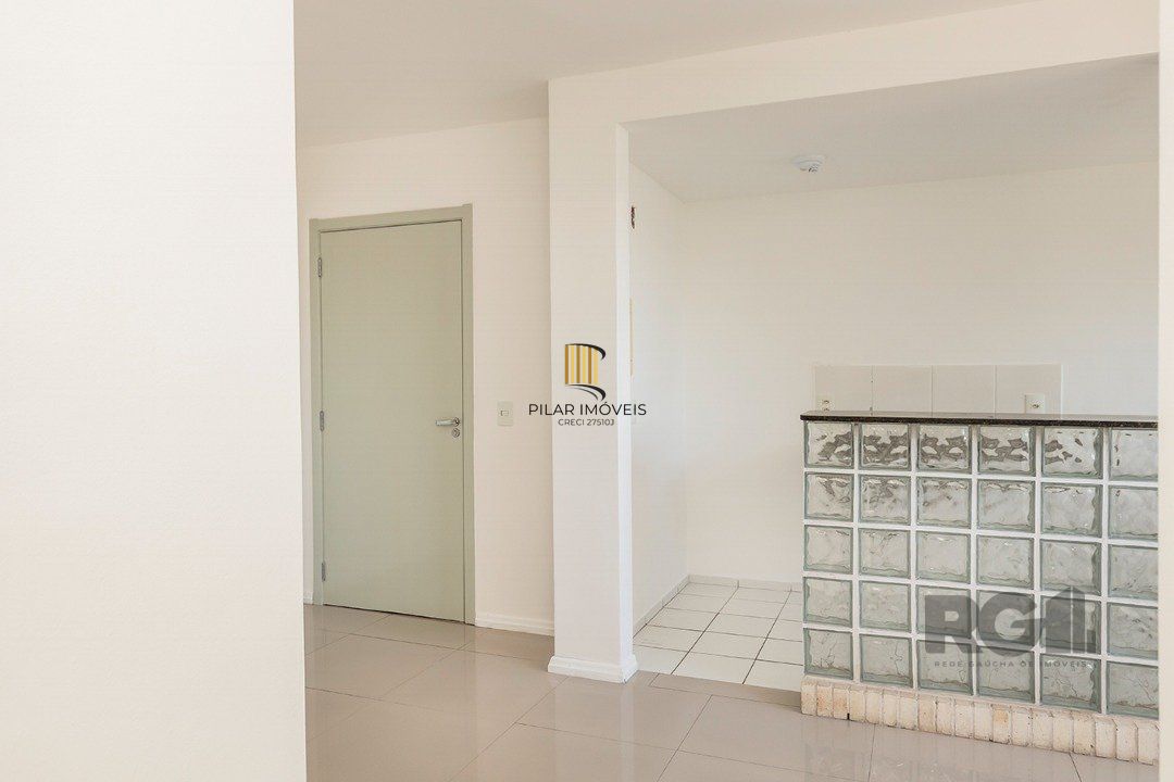 Apartamento  com 2 quartos e 1 banheiro no total