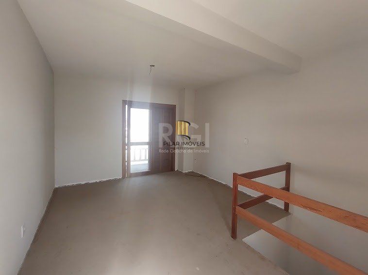 Casa 2 dormitórios no bairro Guarujá