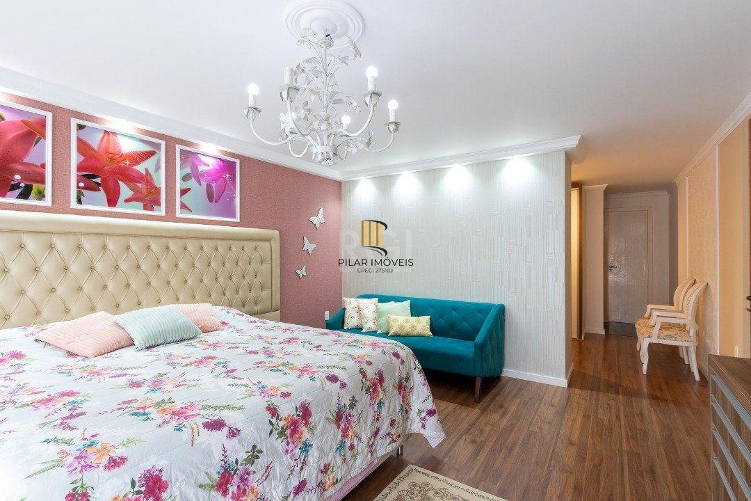 Casa para Venda - 342m², 3 dormitórios, sendo 2 suites, 2 vagas - Espírito Santo