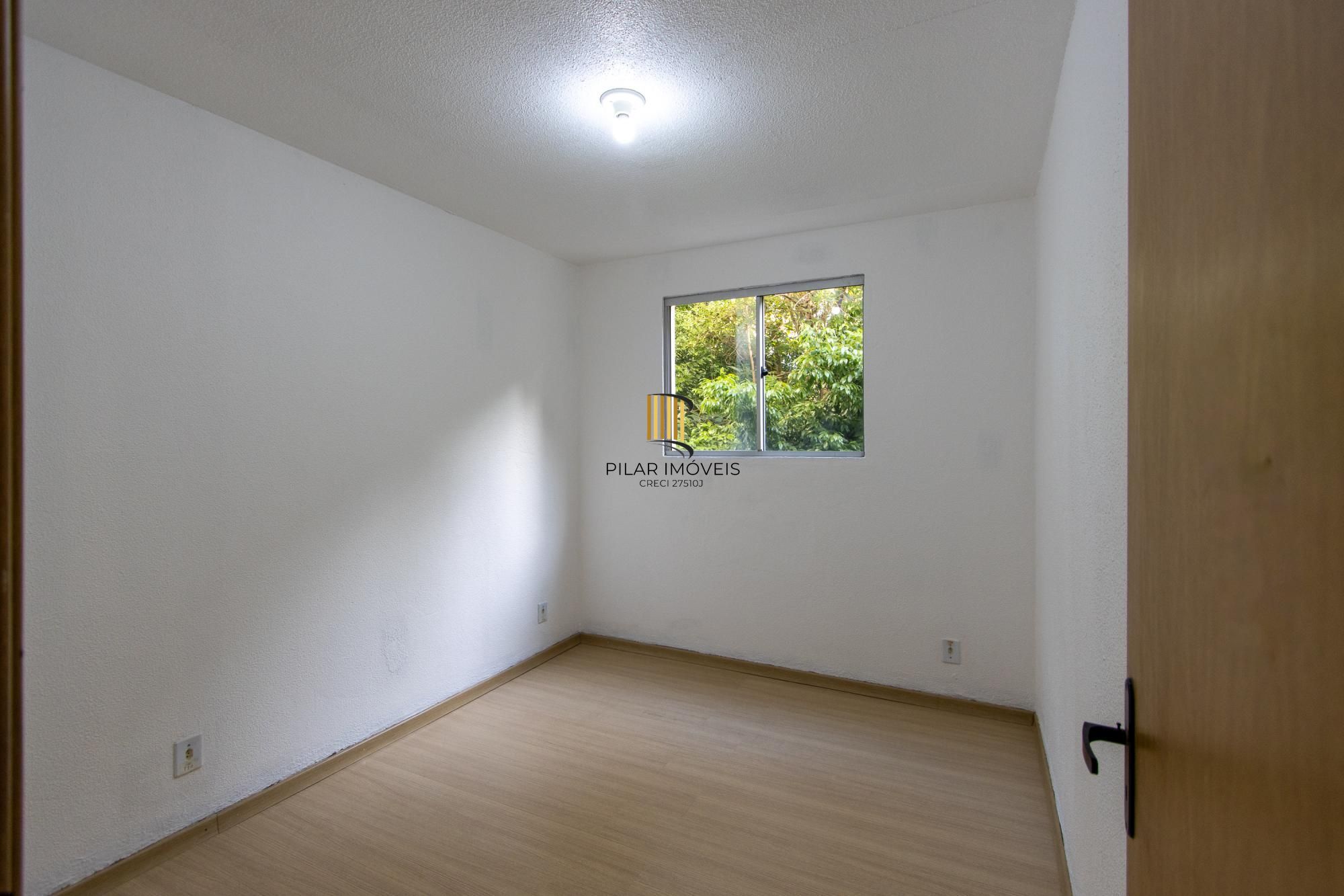 Apartamento reformado, 2 dormitórios, 1 vaga