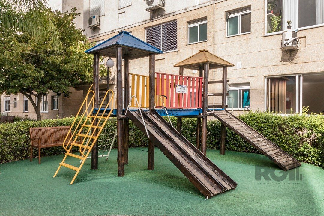 Apartamento  com 2 quartos e 1 banheiro no total