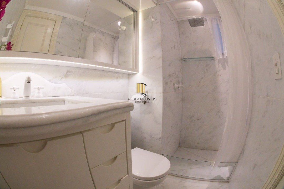 Apartamento para Venda - 80.3m², 3 dormitórios, sendo 1 suites, 2 vagas - Menino Deus