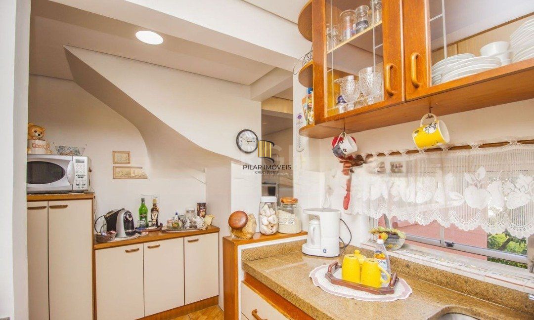 Cobertura para Venda - 223m², 3 dormitórios, sendo 1 suites, 2 vagas - Santa Cecília