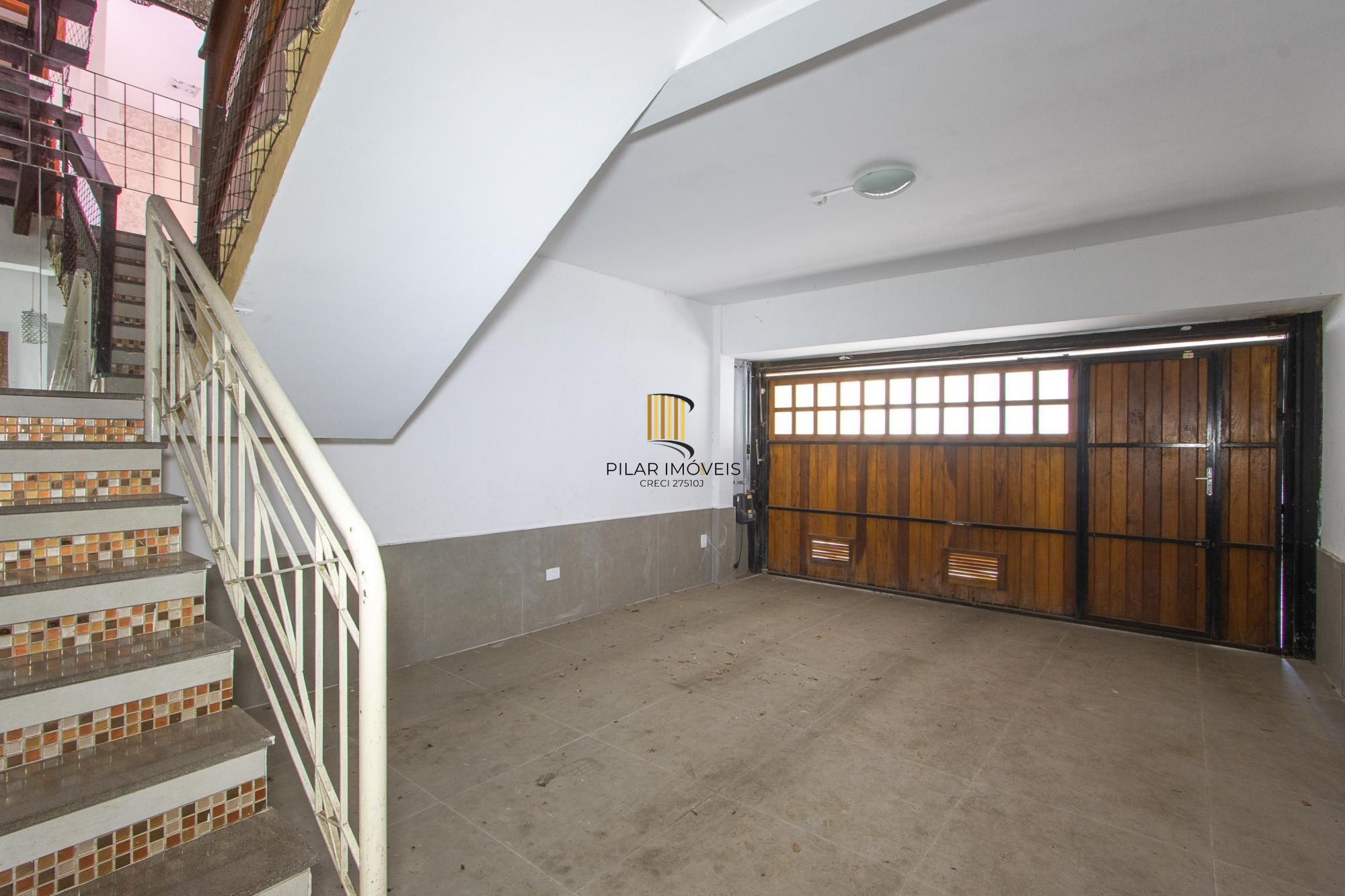 Casa em condominio Zona Sul, desocupada