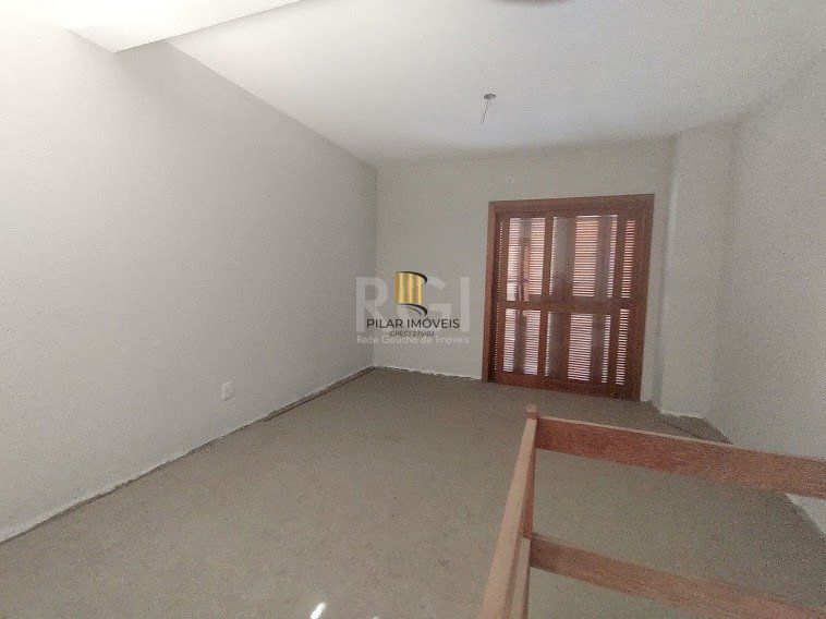 Casa 2 dormitórios no bairro Guarujá