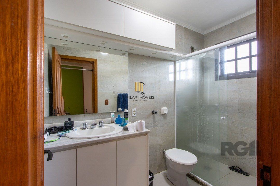 Casa 3 dormitórios no bairro Nonoai