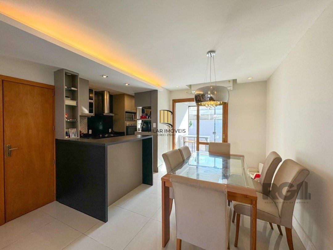 Casa para Venda - 135m², 3 dormitórios, sendo 1 suites, Hípica