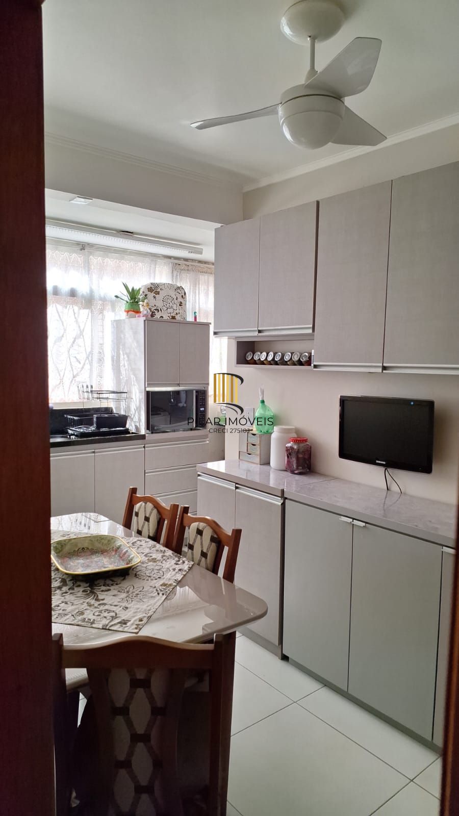 Apartamento  2 dormitórios,  garagem -  bairro Tristeza, Porto Alegre