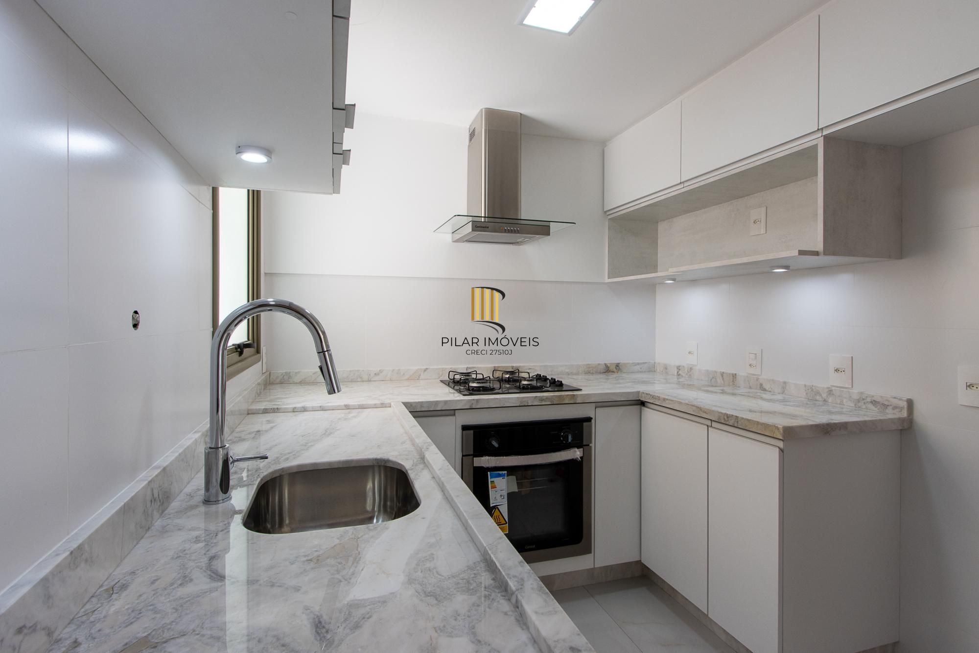 Apartamento totalmente reformado e impecável para locação - 3 quartos sendo uma suíte - Bairro Cavalhada