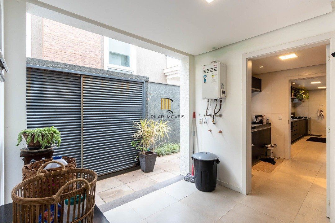 Casa Condominio para Venda - 339.3m², 4 dormitórios, sendo 4 suites, 6 vagas - Terra Ville