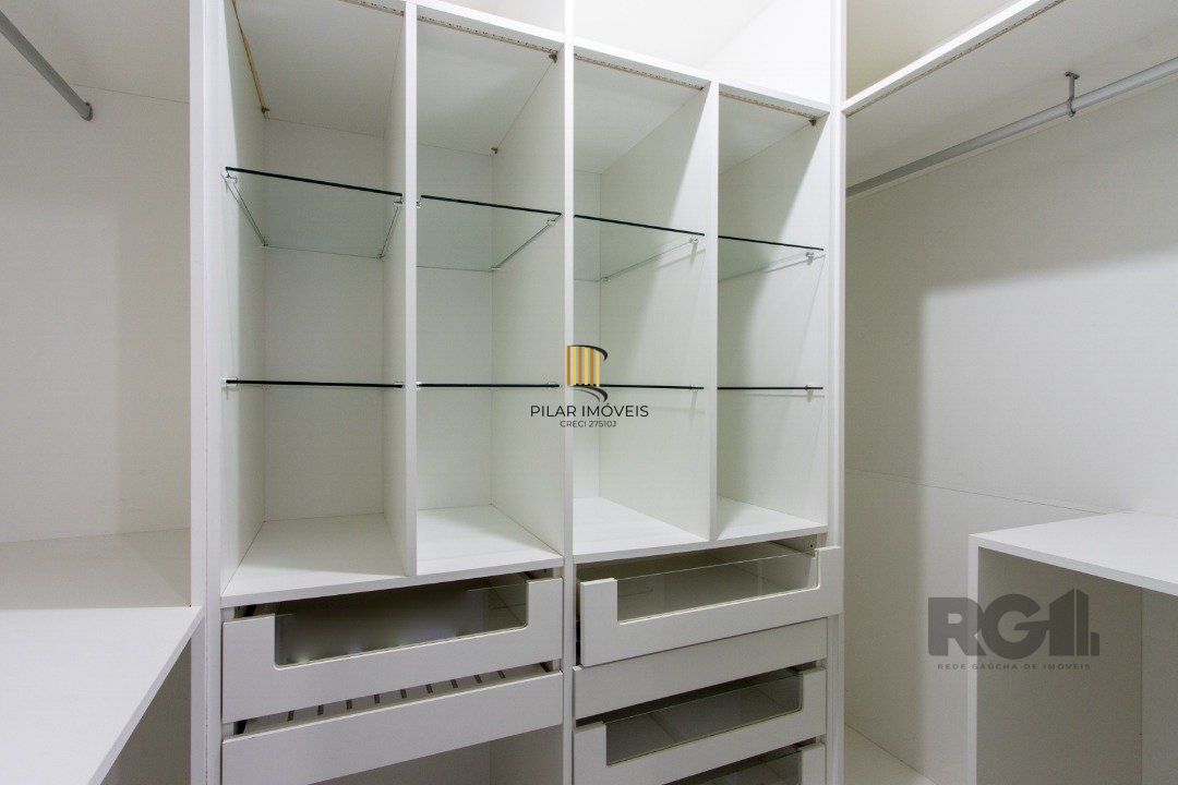 Casa 3 dormitórios no bairro Espírito Santo