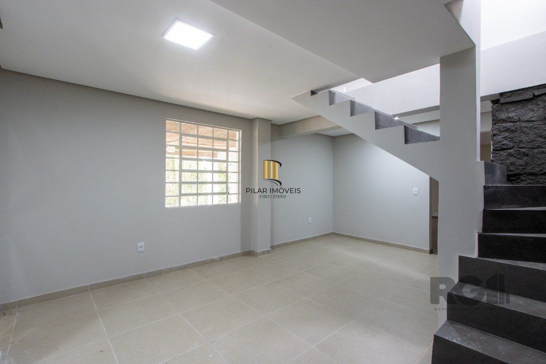 Casa | 3 quartos | 2 Suítes | 4 vagas cobertas | 260m2 Privativos | Bairro Santa Tereza