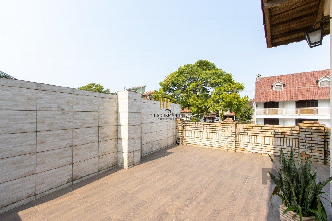 Casa 6 dormitórios no bairro Tristeza