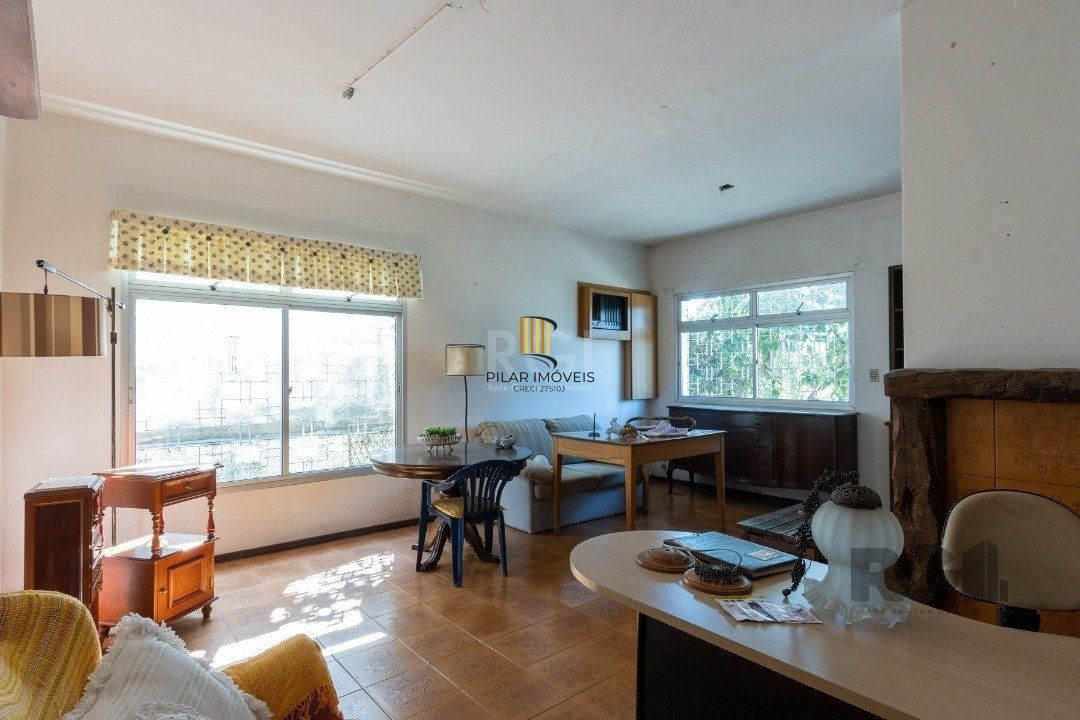 Casa Comercial no bairro Tristeza