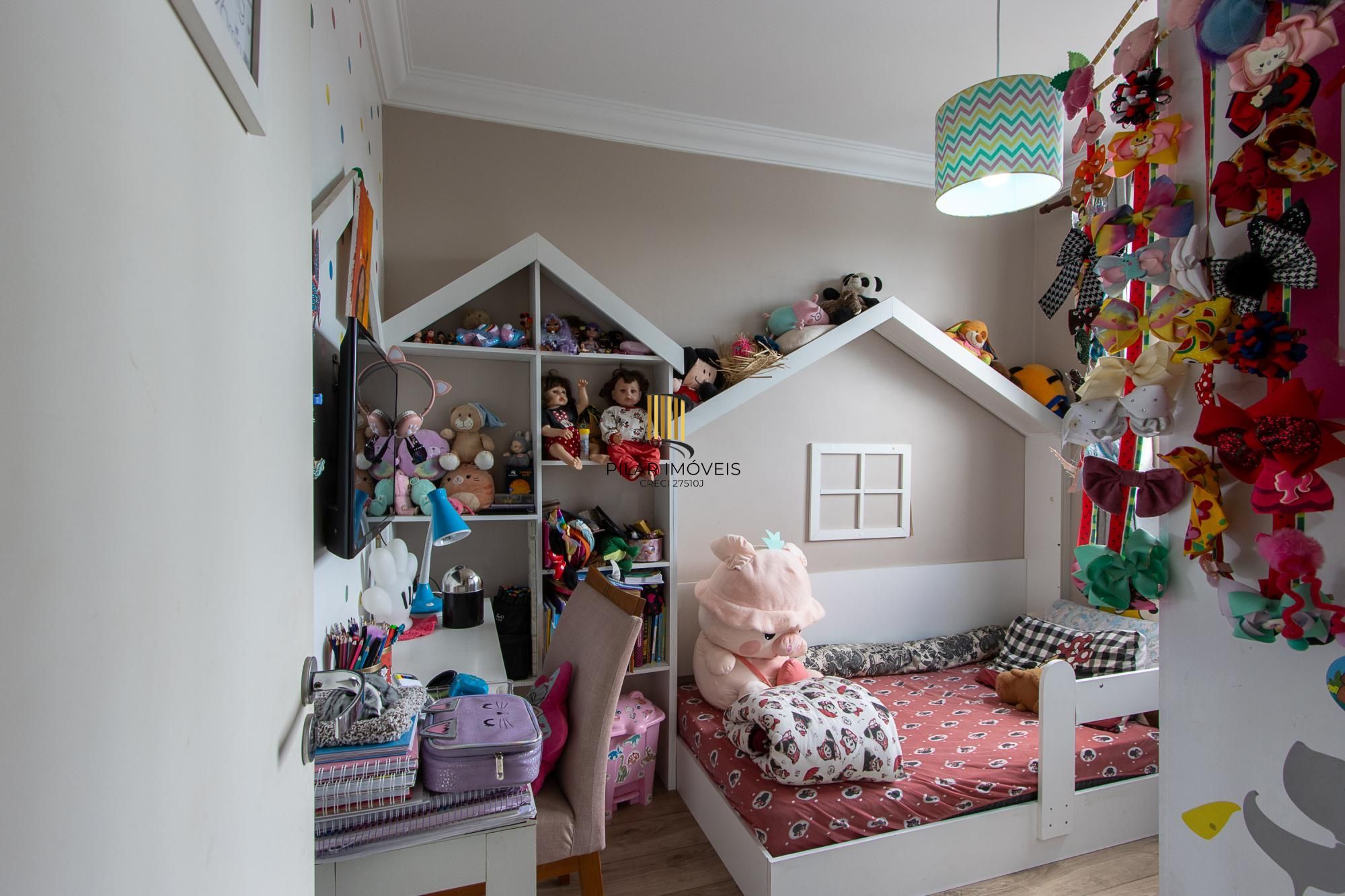 Apartamento Semimobiliado de 2 Quartos na Glória, Porto Alegre