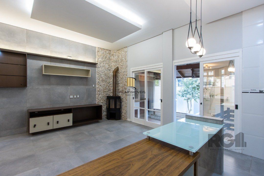 Casa 3 dormitórios à venda Ipanema  - Impecável - Totalmente reformada e mobiliada.