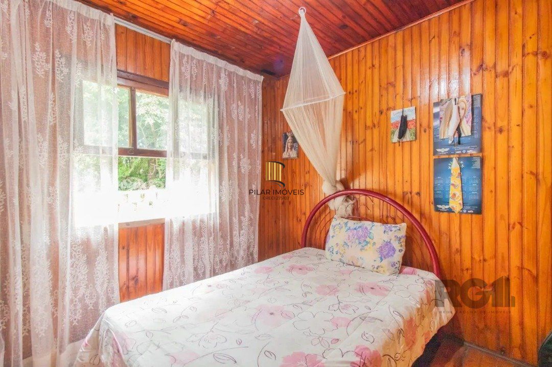 Casa para Venda - 251m², 5 dormitórios, 3 vagas - Nonoai