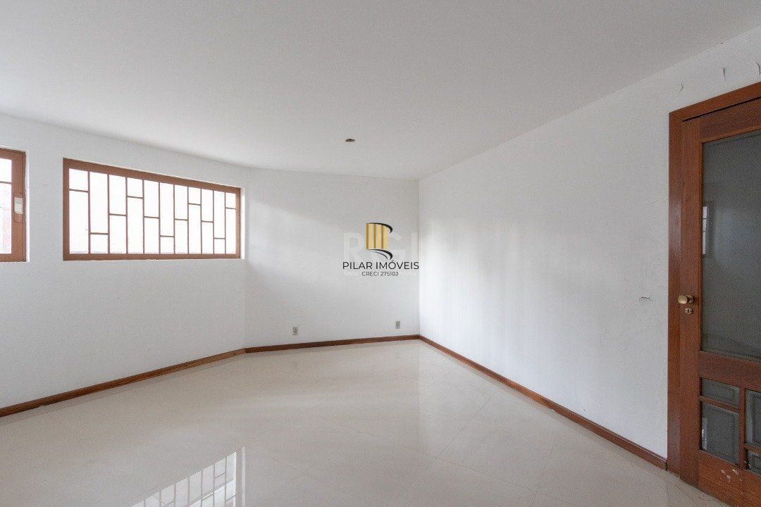Casa para Venda - 558.14m², 4 dormitórios, sendo 4 suites, 6 vagas - Jardim Isabel