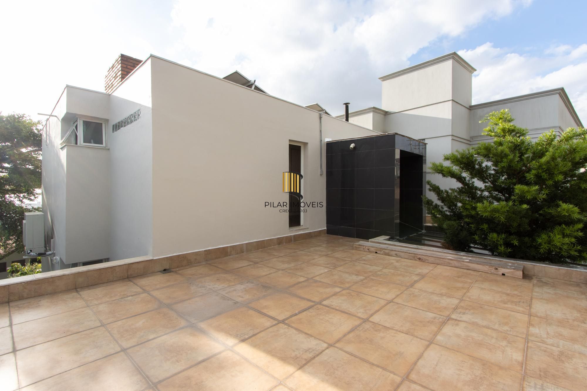 Casa 4 dormitórios com elevador