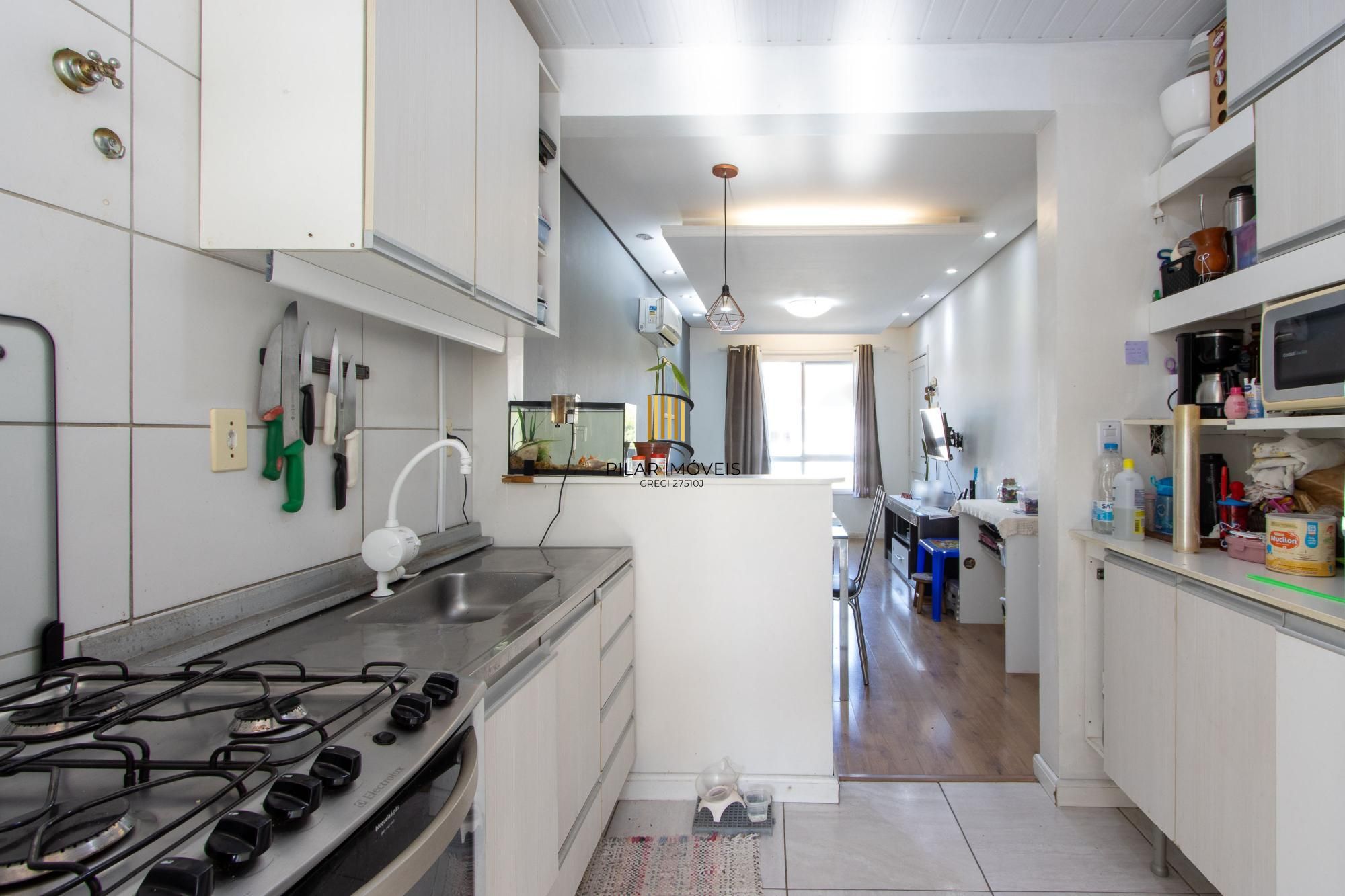 Casa 2 dormitórios  em condominio fechado