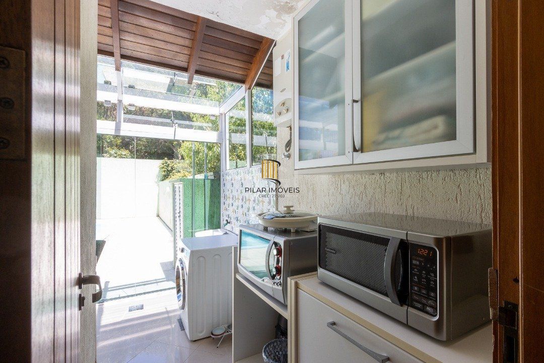 Casa para Locação/Aluguel - 222.26m², 3 dormitórios, sendo 1 suites, 3 vagas - Ipanema