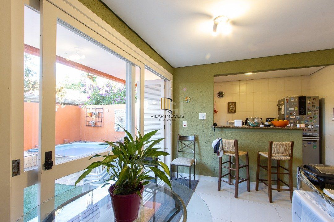 Casa de Condomínio 4 dormitórios no bairro Vila Assunção
