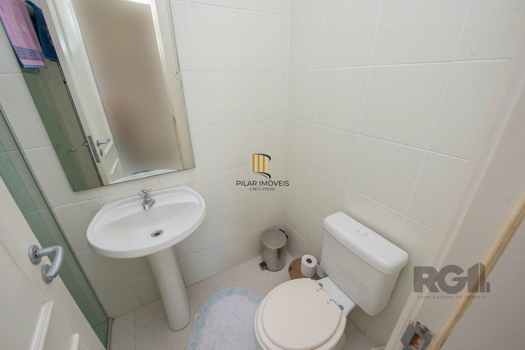 Casa de Condomínio 3 dormitórios no bairro Belém Novo