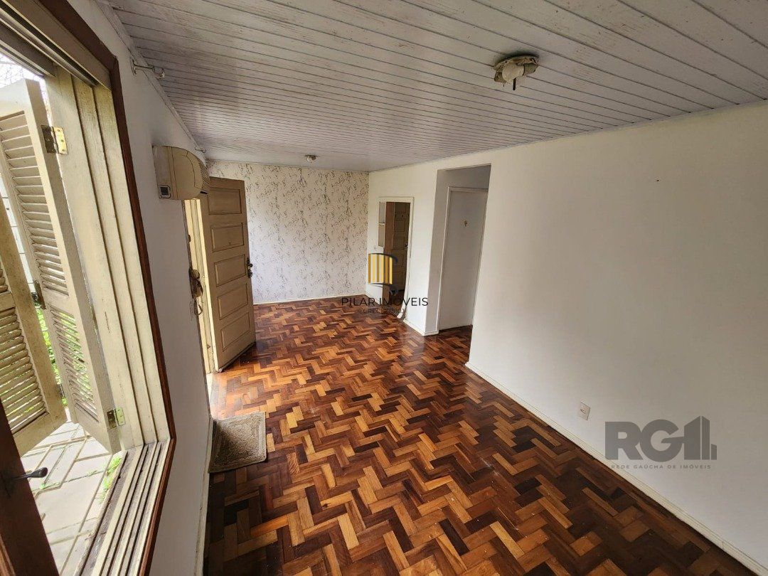 Casa de Condomínio 3 dormitórios no bairro Cristal