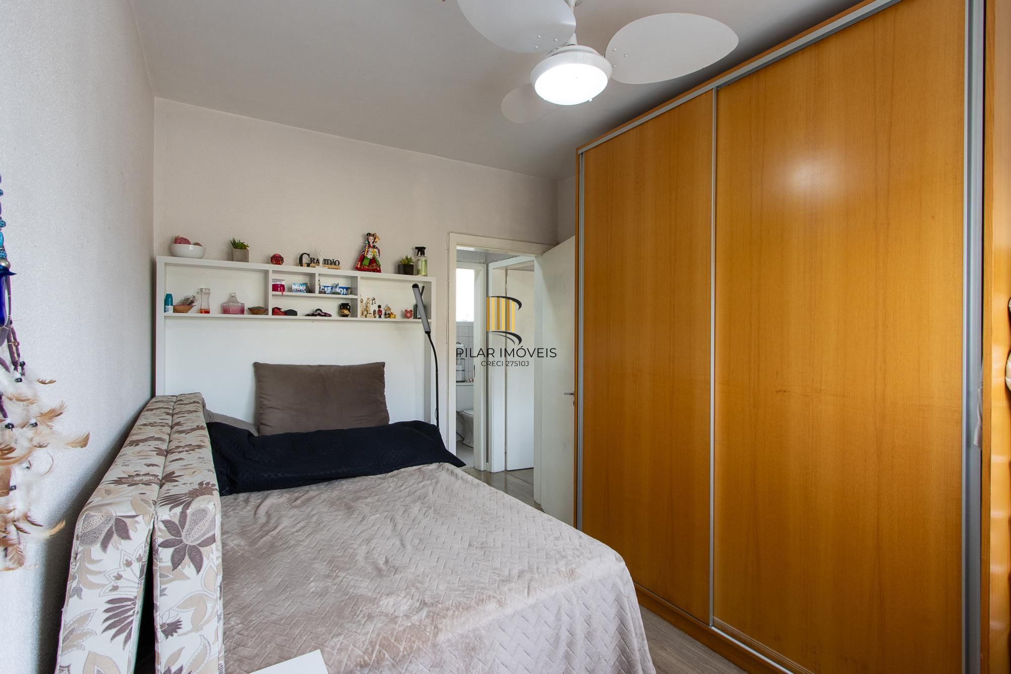 Apartamento 2 dormitórios  I Vaga  de garagem- bairro Tristeza
