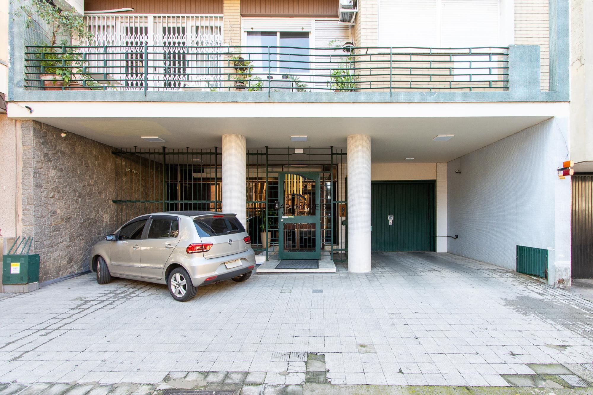 Apartamento 3 Dormitórios Ensolarado no Centro de Porto Alegre