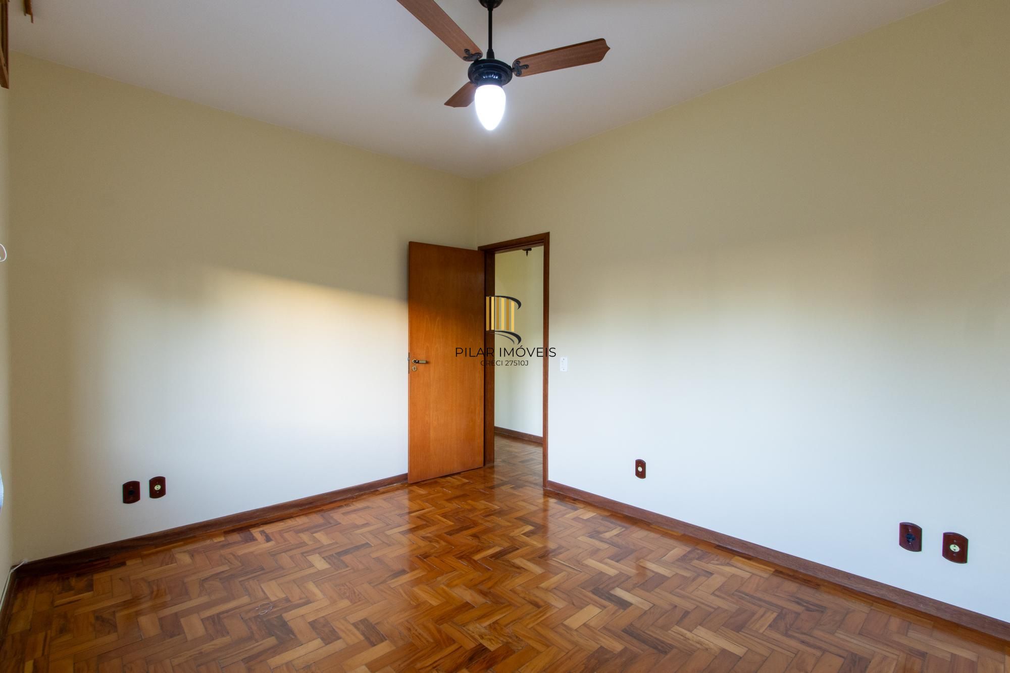 Apartamento de 2 Dormitórios na Cel Massot, Bairro Cristal