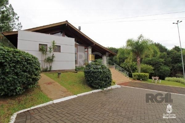Casa de Condomínio 3 dormitórios no bairro Hípica