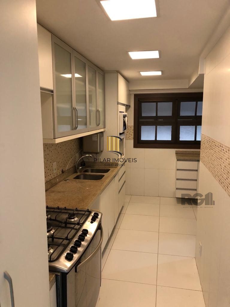 Casa de Condomínio 4 dormitórios no bairro Vila Assunção