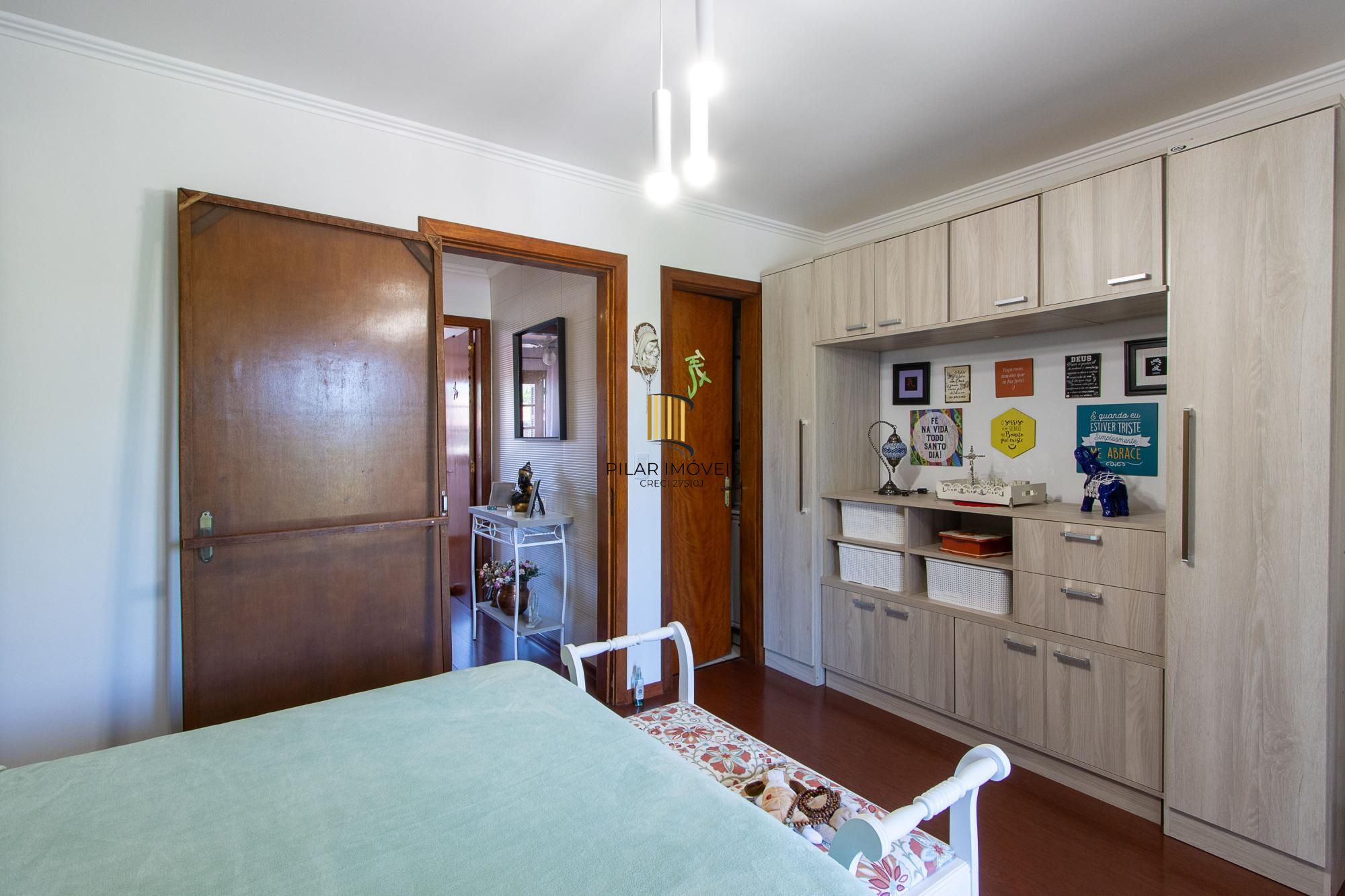 Casa para Venda - 110.14m², 2 dormitórios, sendo 1 suites, 2 vagas - Hípica