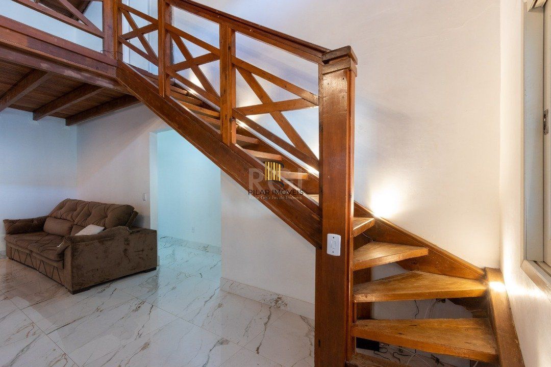 Casa para Venda - 120m², 4 dormitórios, sendo 1 suites, 3 vagas - Serraria