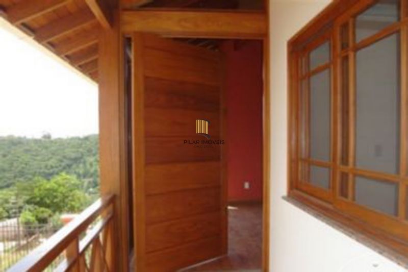 Casa para Venda - 270m², 3 dormitórios, sendo 1 suites, Vila Nova