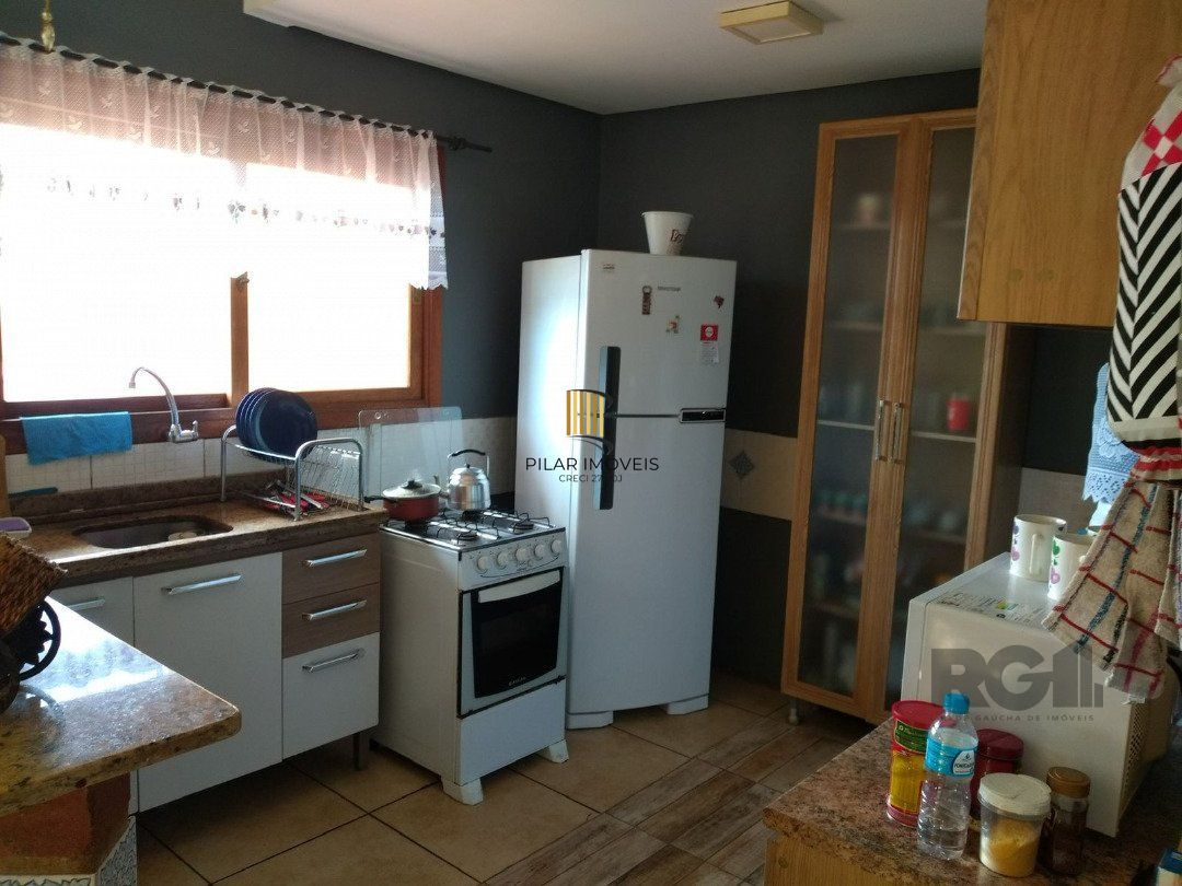 Casa 4 dormitórios no bairro Espírito Santo