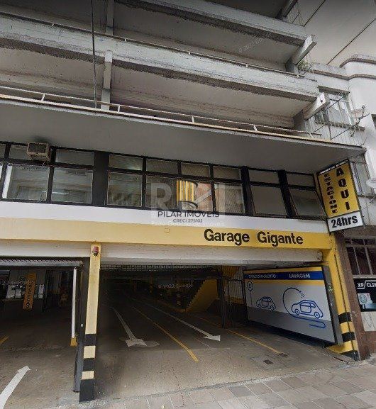 Ótimo box de garagem no Centro Histórico próximo a rua Caldas Junior.