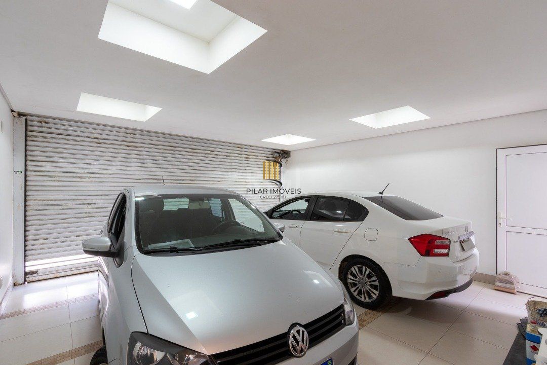 Casa para Venda - 463m², 4 dormitórios, sendo 4 suites, 4 vagas - Ipanema
