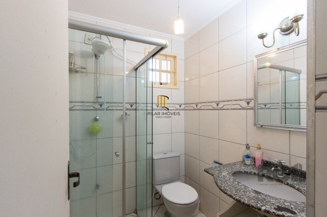Casa para Venda - 239m², 5 dormitórios, sendo 1 suites, 2 vagas - Hipica