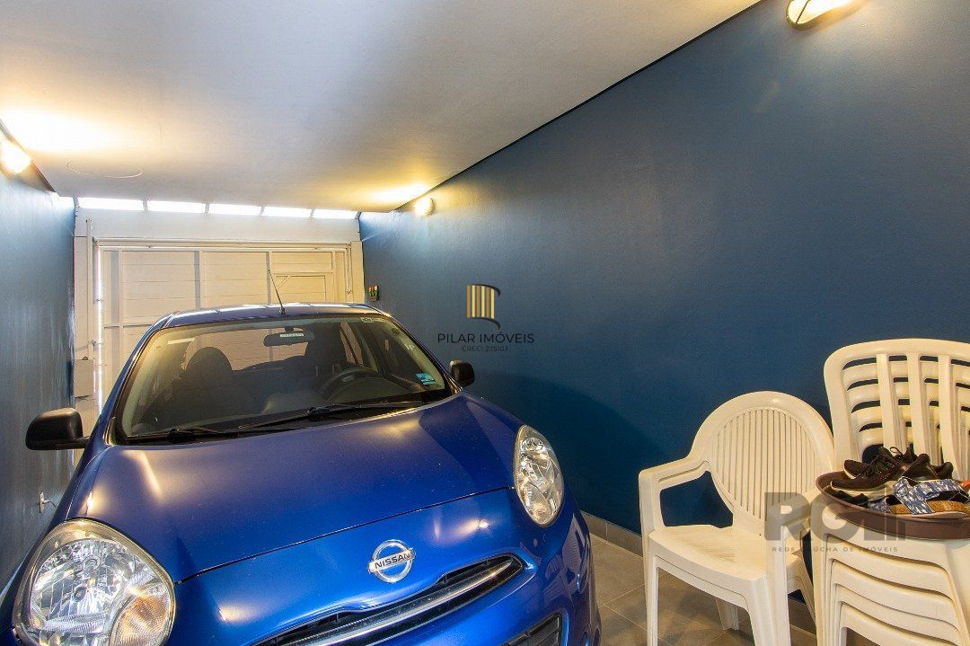 Casa de Condomínio 3 dormitórios no bairro Hípica