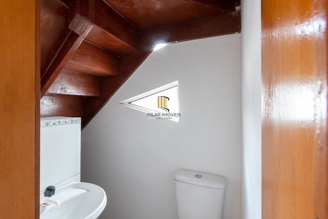 Casa para Venda - 98.24m², 2 dormitórios, 1 vaga - Restinga