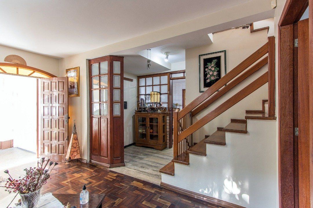 Casa para Venda - 229.18m², 4 dormitórios, sendo 4 suites, 5 vagas - Cavalhada