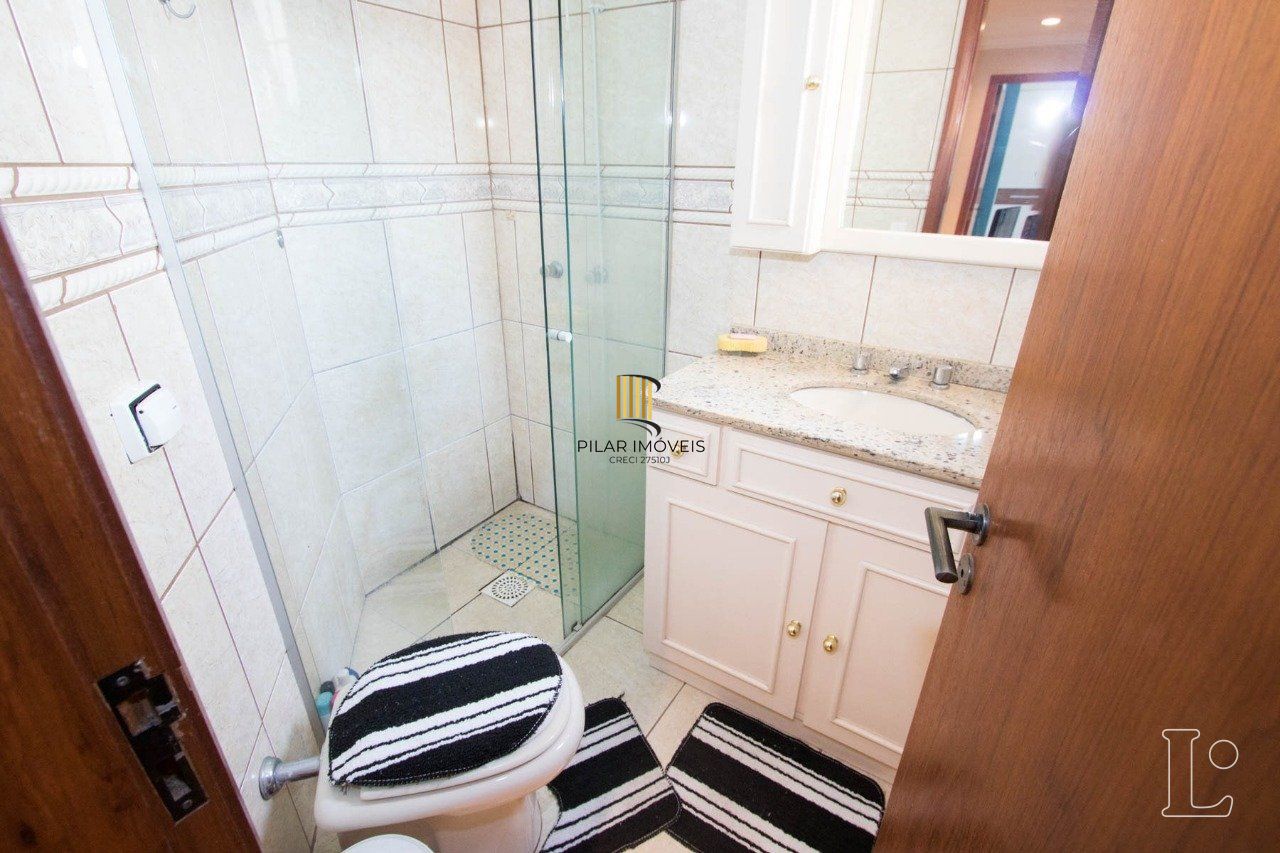 Casa para Venda com 3 dormitórios, sendo 1 suites, e 3 vagas no bairro Imperial Parque
