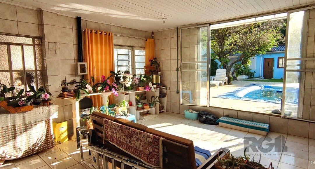 Casa | 3 quartos | 243,93m2 | 8 vagas | Bairro Nonoai