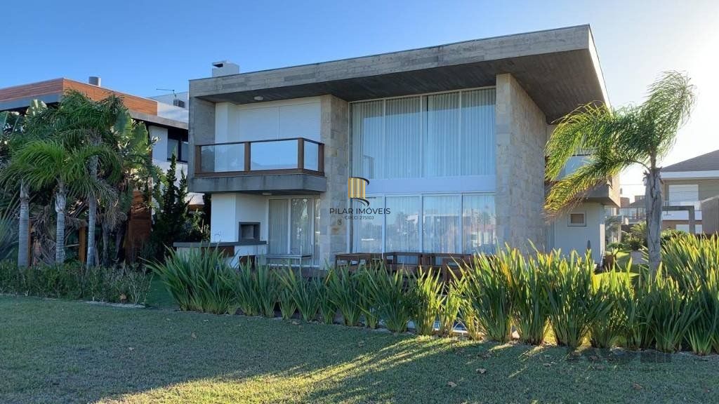 Casa de Condomínio 5 dormitórios no bairro Remanso