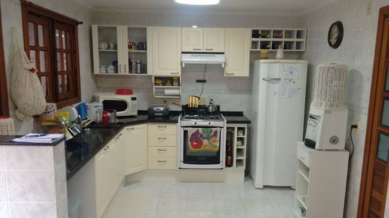 Casa Condominio para Venda - 173m², 3 dormitórios, sendo 1 suites, 2 vagas - Tristeza