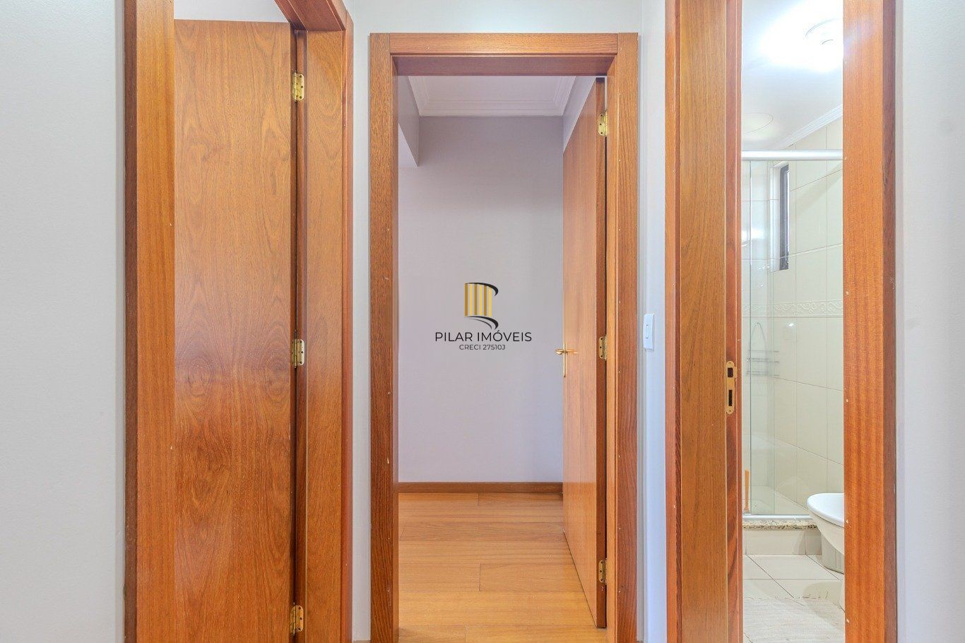 Apartamento com 2 quartos, vaga dupla - Bairro Petrópolis