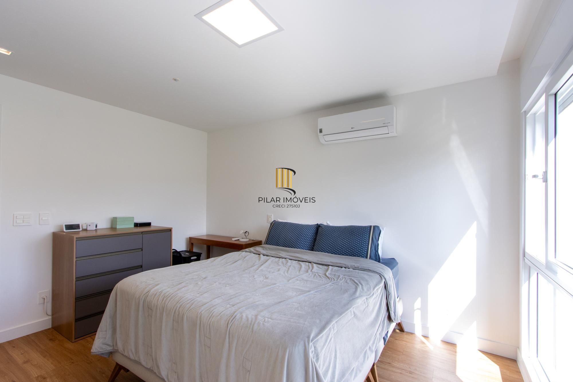 Casa em Condomínio Fechado