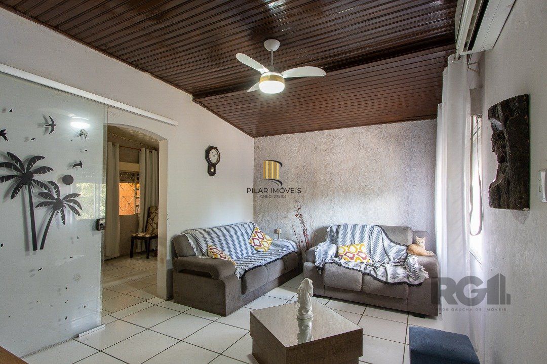 Casa 2 dormitórios no bairro Cristal